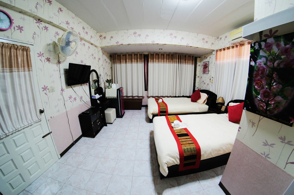 Baan Issara Boutique Hotel Nan Exterior photo