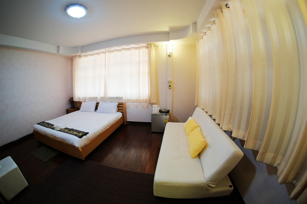 Baan Issara Boutique Hotel Nan Exterior photo