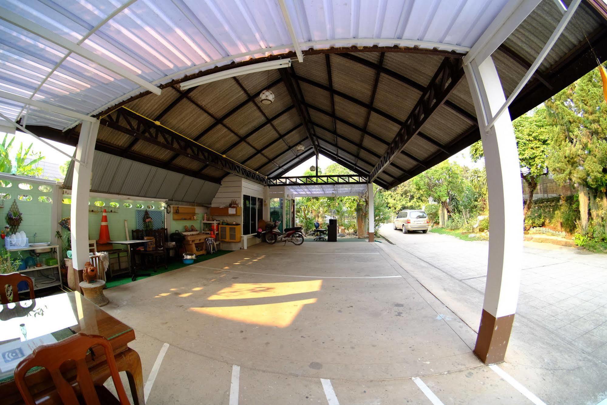 Baan Issara Boutique Hotel Nan Exterior photo