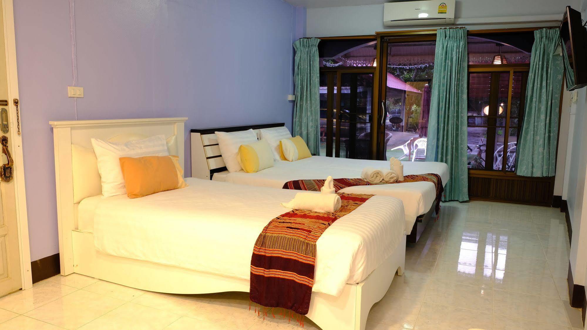 Baan Issara Boutique Hotel Nan Exterior photo